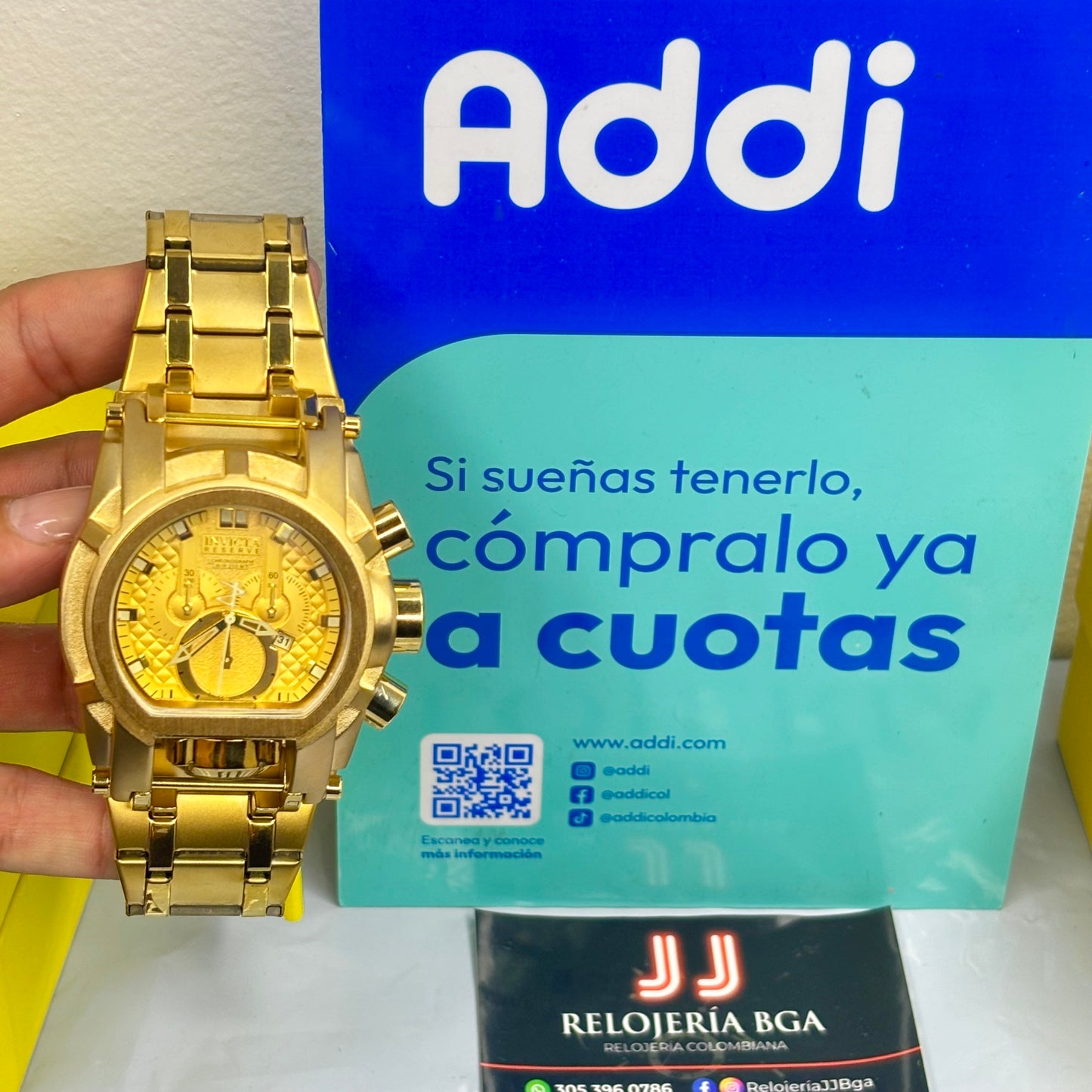 INVICTA BOLT ZEUS ACERO PARA HOMBRE FONDO DORADO REF-DD