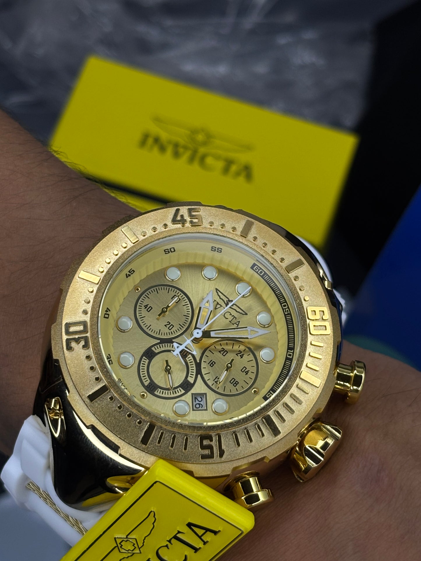 INVICTA THUNDER BOLT FUNCIONAL PARA HOMBRE REF-BD