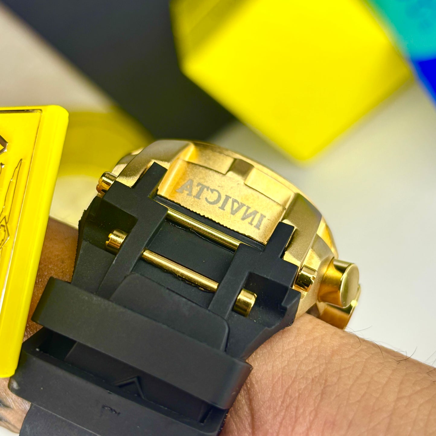 INVICTA BOLT ZEUS GOMA PARA HOMBRE REF-ND