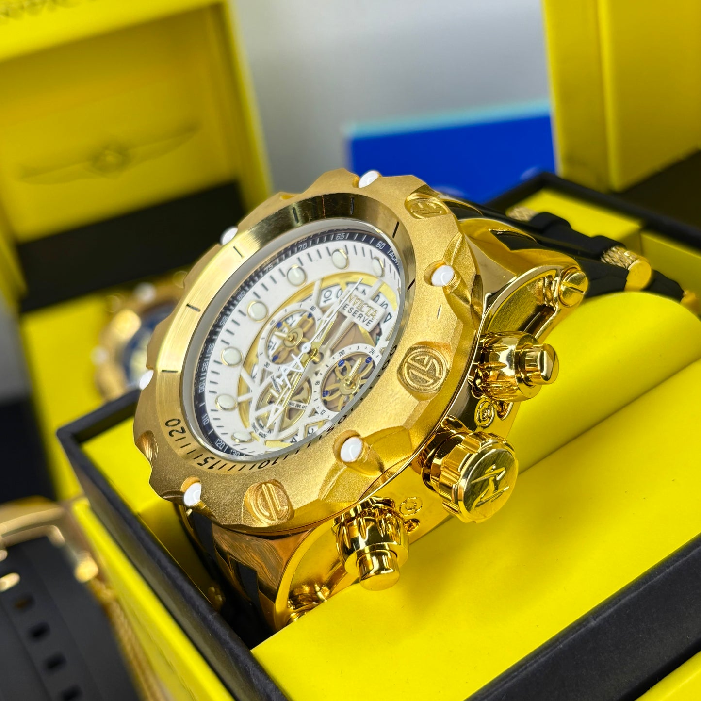 INVICTA VENOM FUNCIONAL PARA HOMBRE REF-NB