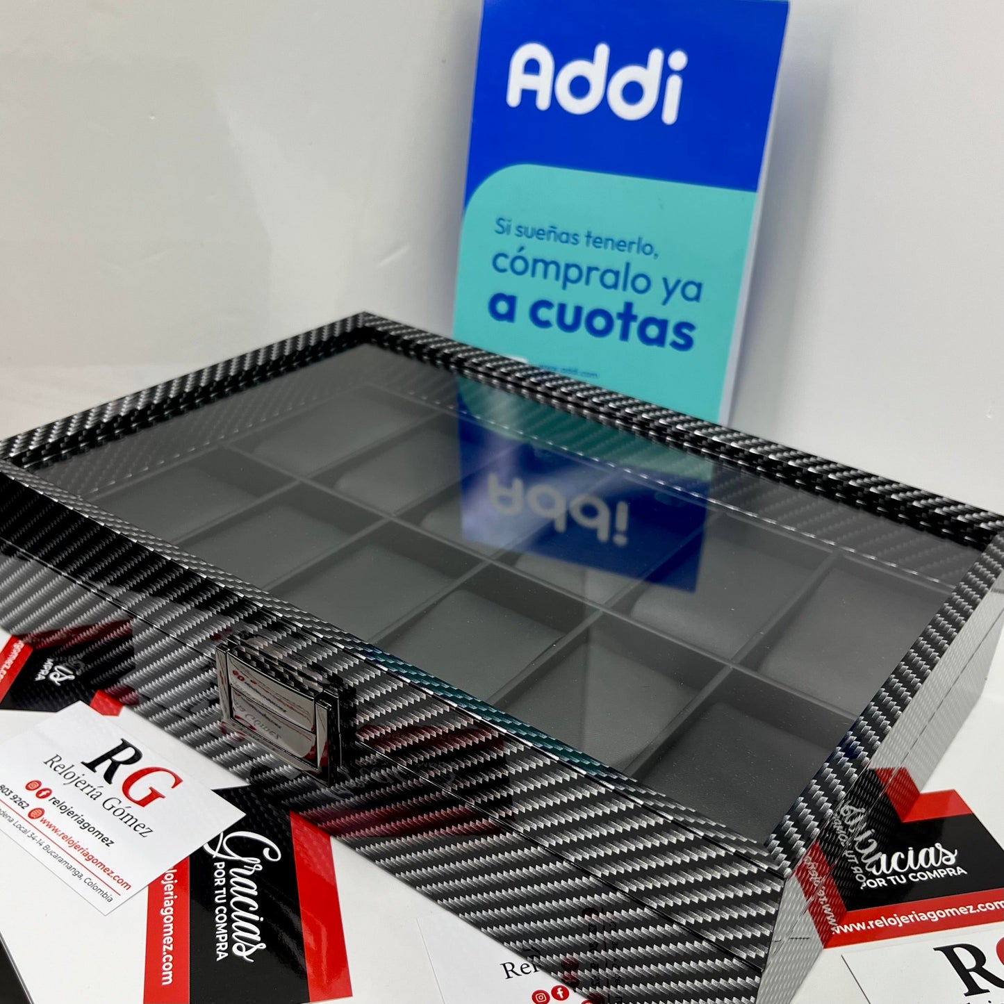 RELOJERA DE MADERA 12 PUESTOS REF-NN