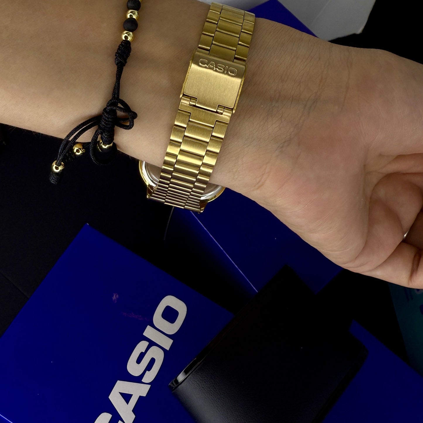 CASIO UNISEX RETRO TORNASOL ANALOGO-DORADO