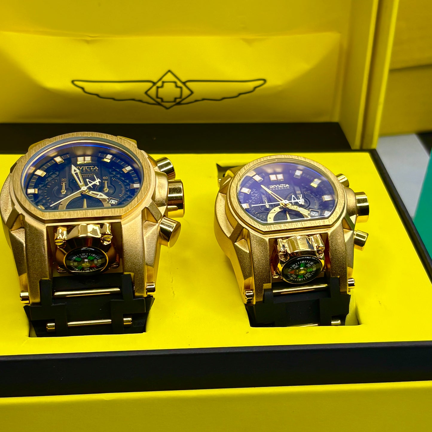 PAREJA INVICTA BOLT ZEUS GOMA HOMBRE Y DAMA REF-NN