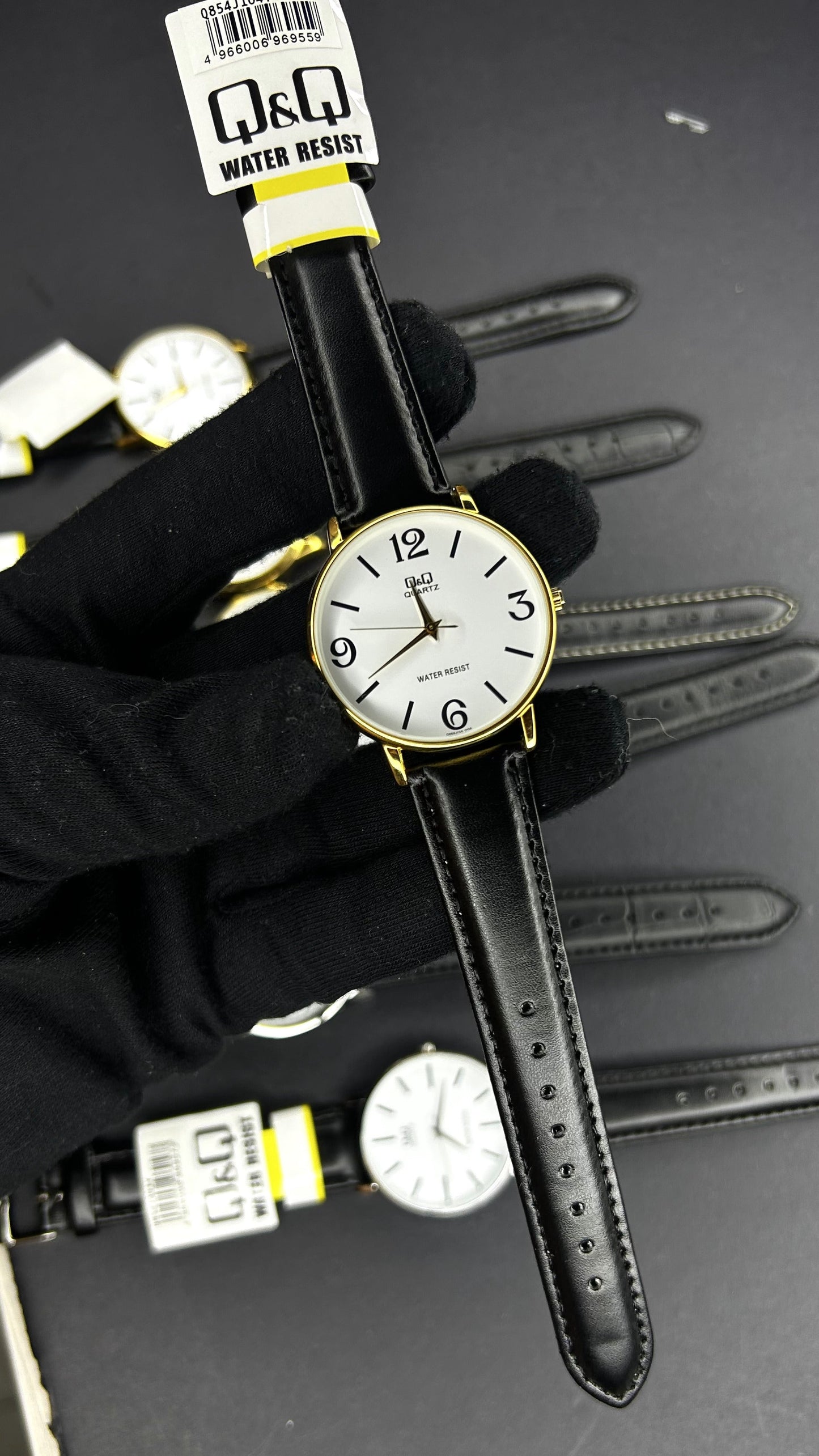 QyQ ORIGINAL PARA HOMBRE REF-Q854J104Y