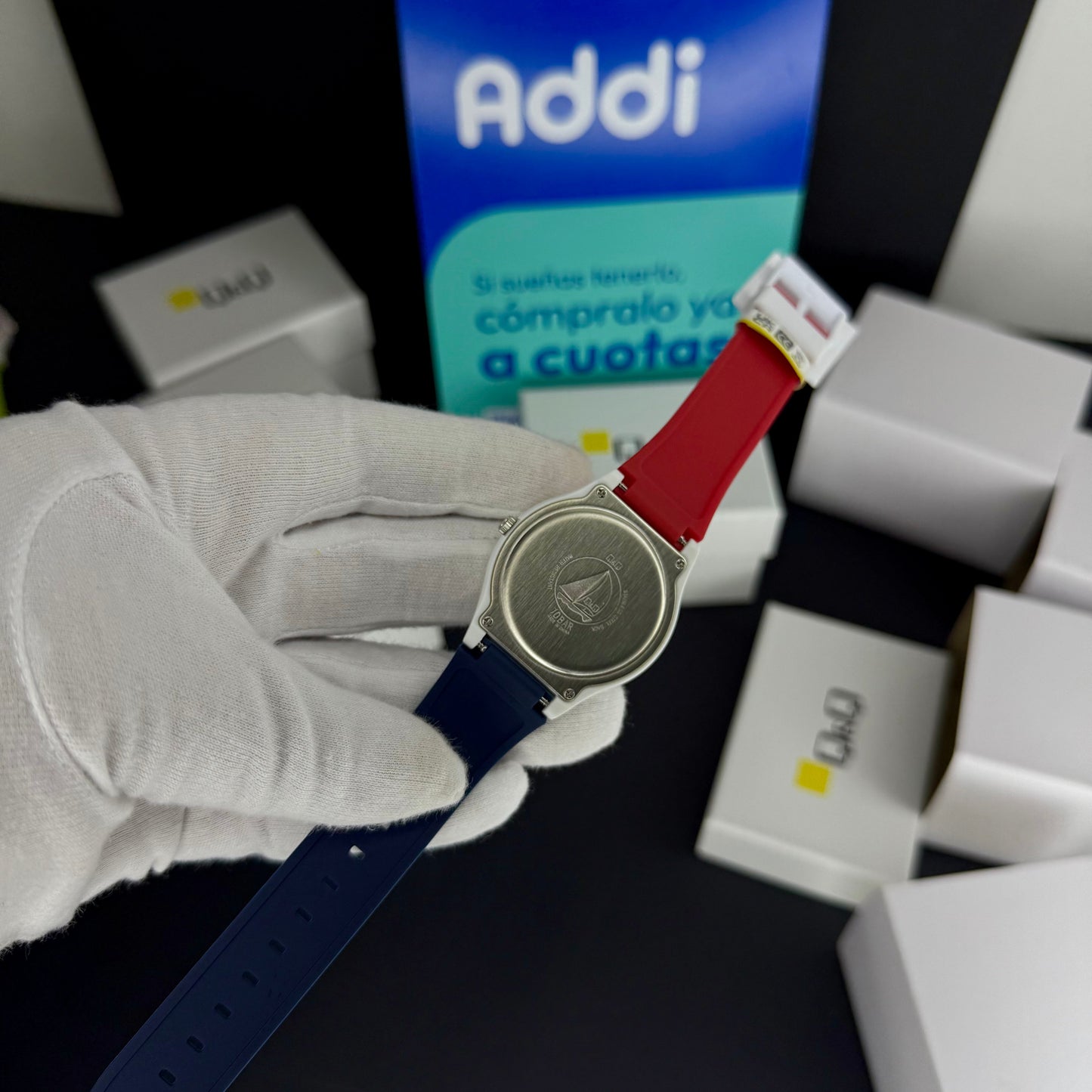 QyQ SUMERGIBLE TIPO SWATCH UNISEX ORIGINAL REF-V39A-507VY