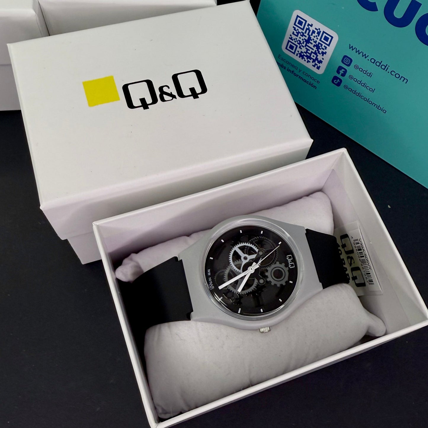 QyQ SUMERGIBLE TIPO SWATCH UNISEX ORIGINAL REF-V39A-505VY