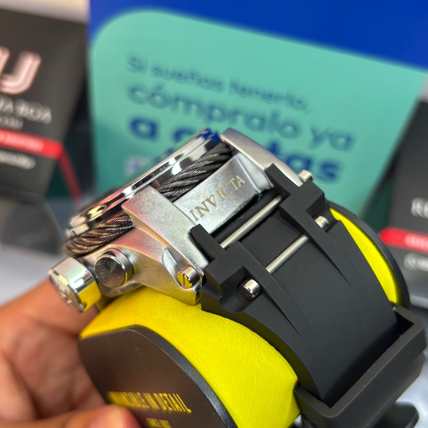 INVICTA BOLT ZEUS GOMA PARA HOMBRE REF-NP