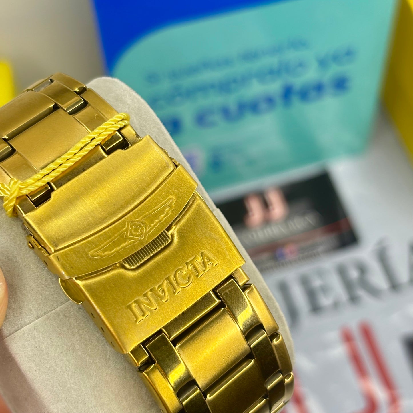 INVICTA BOLT ZEUS ACERO PARA HOMBRE FONDO NEGRO  REF-DN