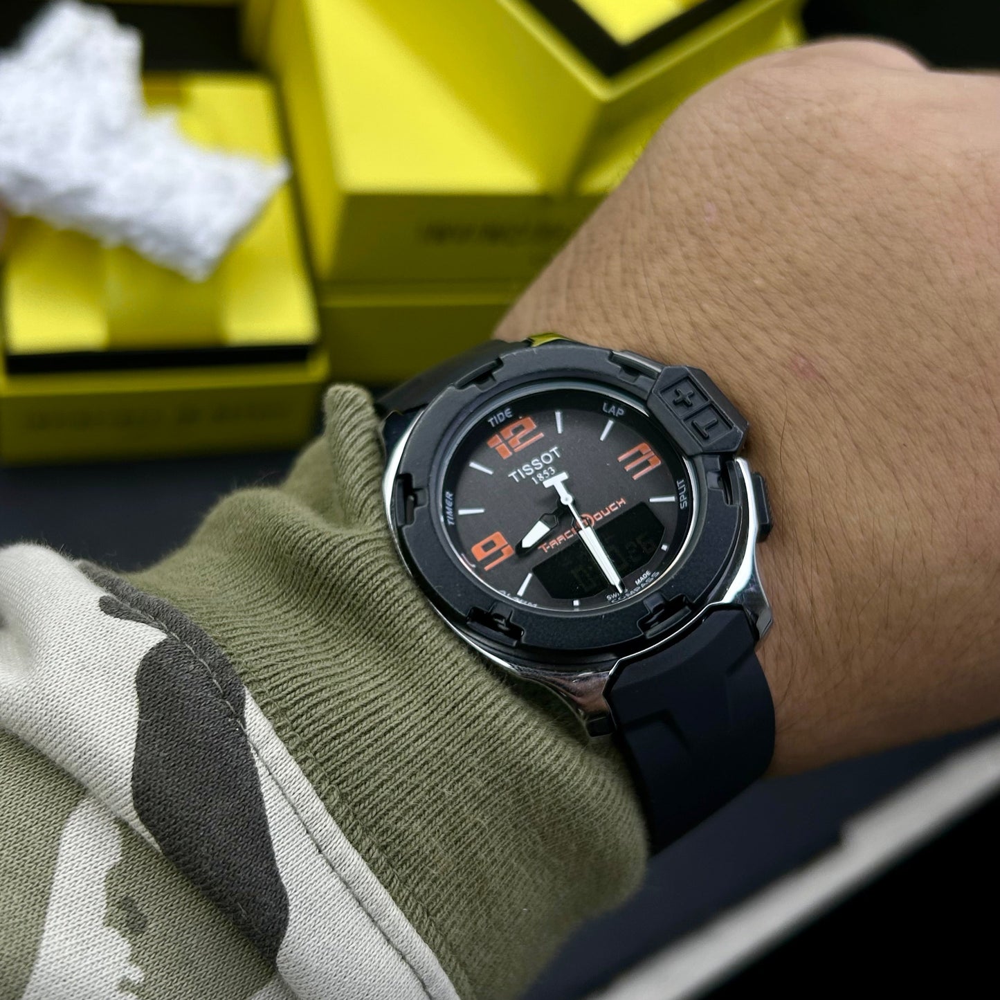 TISSOT DOBLE HORA T-RACE TOUCH  PARA HOMBRE REF-PN2