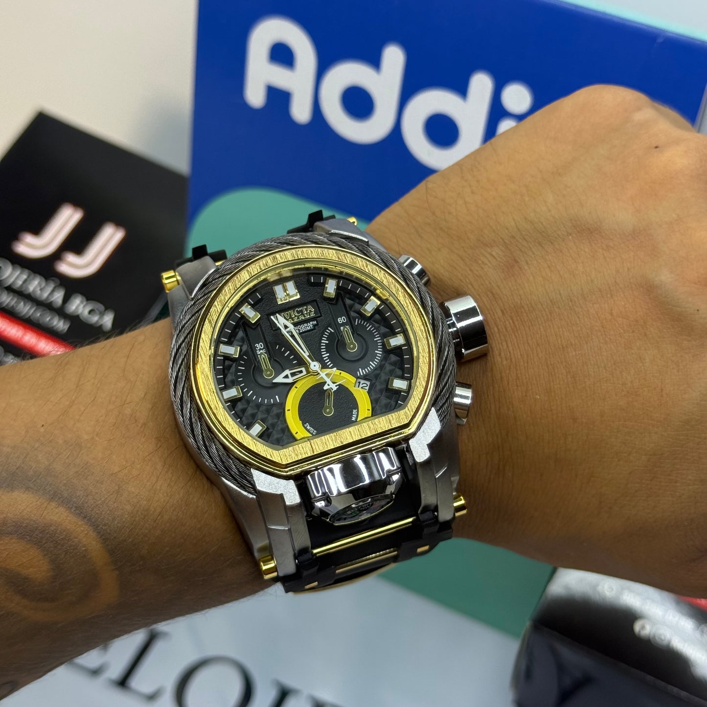 INVICTA BOLT ZEUS GOMA PARA HOMBRE REF-NPN