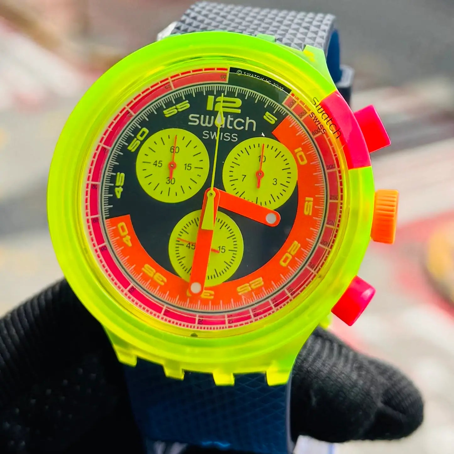 SWATCH ORIGINAL NEON ALTA GAMA UNISEX REF SB06J100