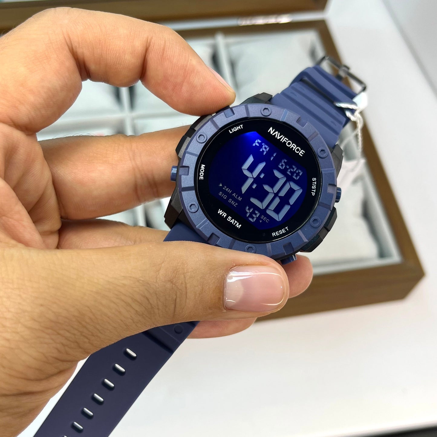 NAVIFORCE ORIGINAL PARA HOMBRE REF NF7110-A