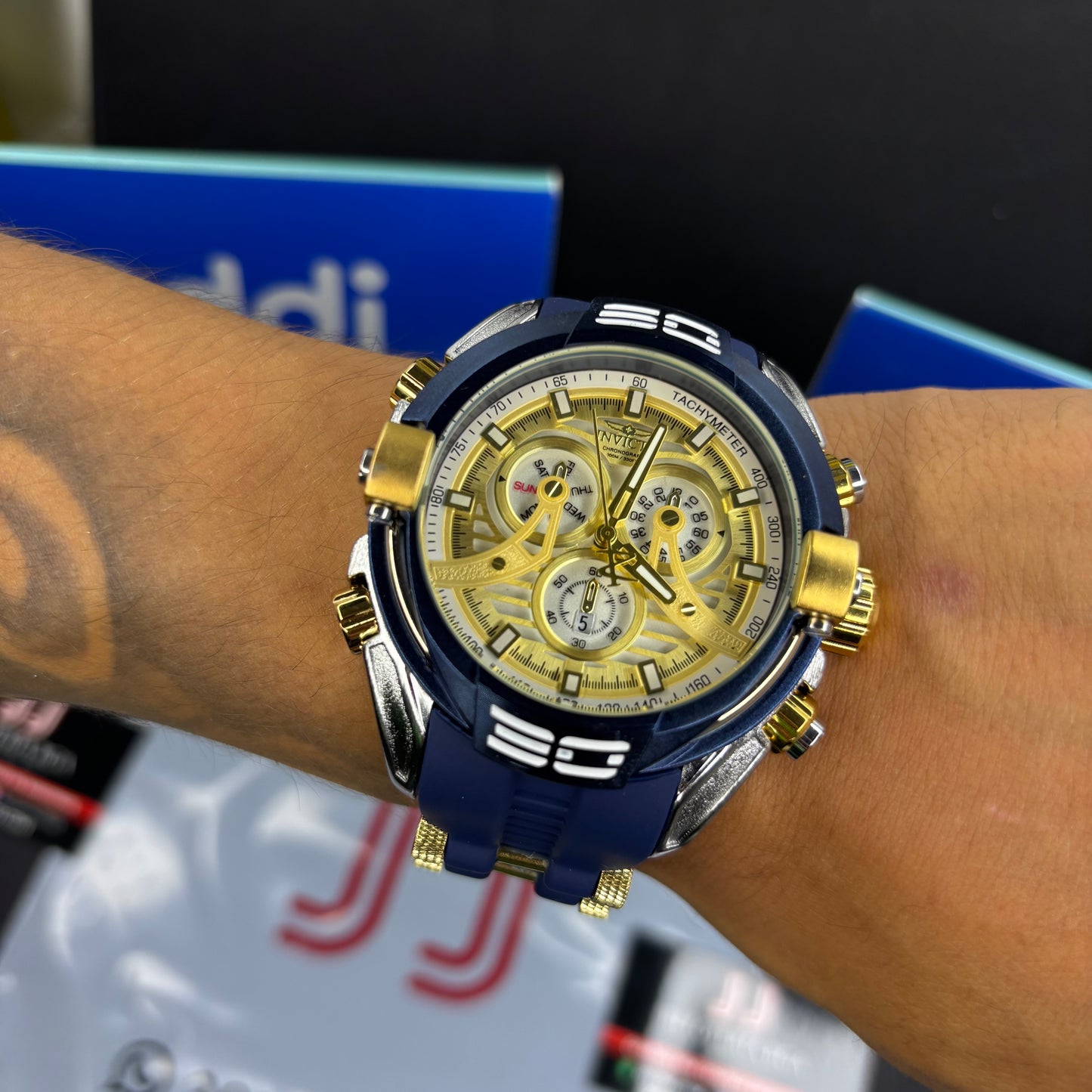 INVICTA MAMMOTH  BOLT PARA HOMBRE REF-3753-A