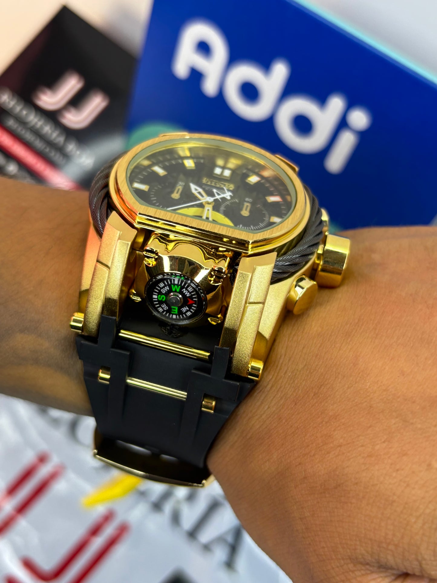 INVICTA BOLT ZEUS GOMA PARA HOMBRE REF-NDN