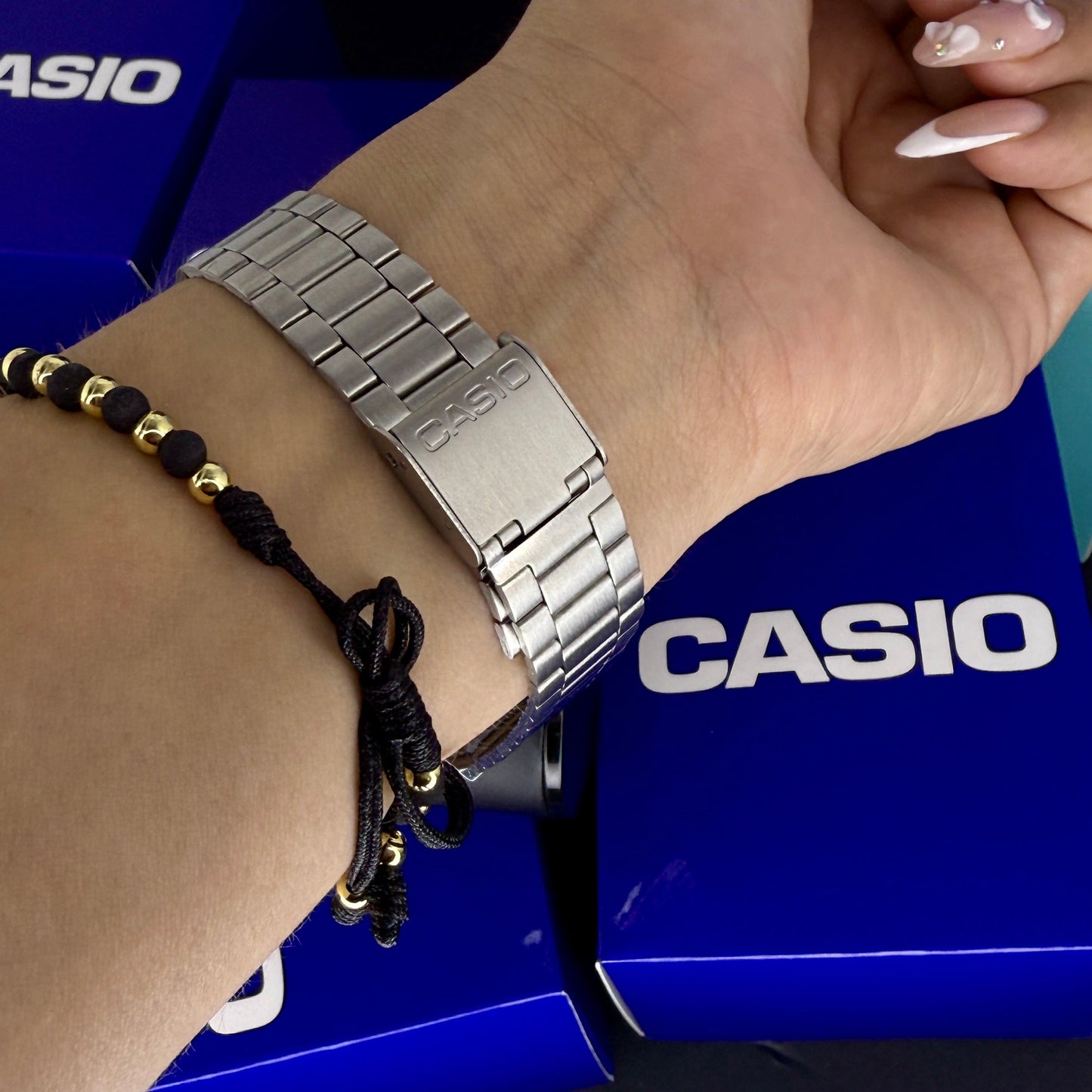CASIO UNISEX RETRO TORNASOL ANALOGO-PLATEADO
