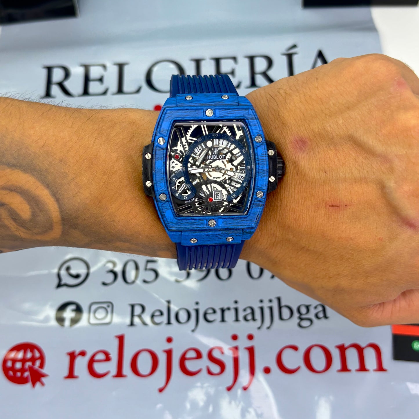 HUBLOT ESQUELETO PARA HOMBRE REF-AZDB
