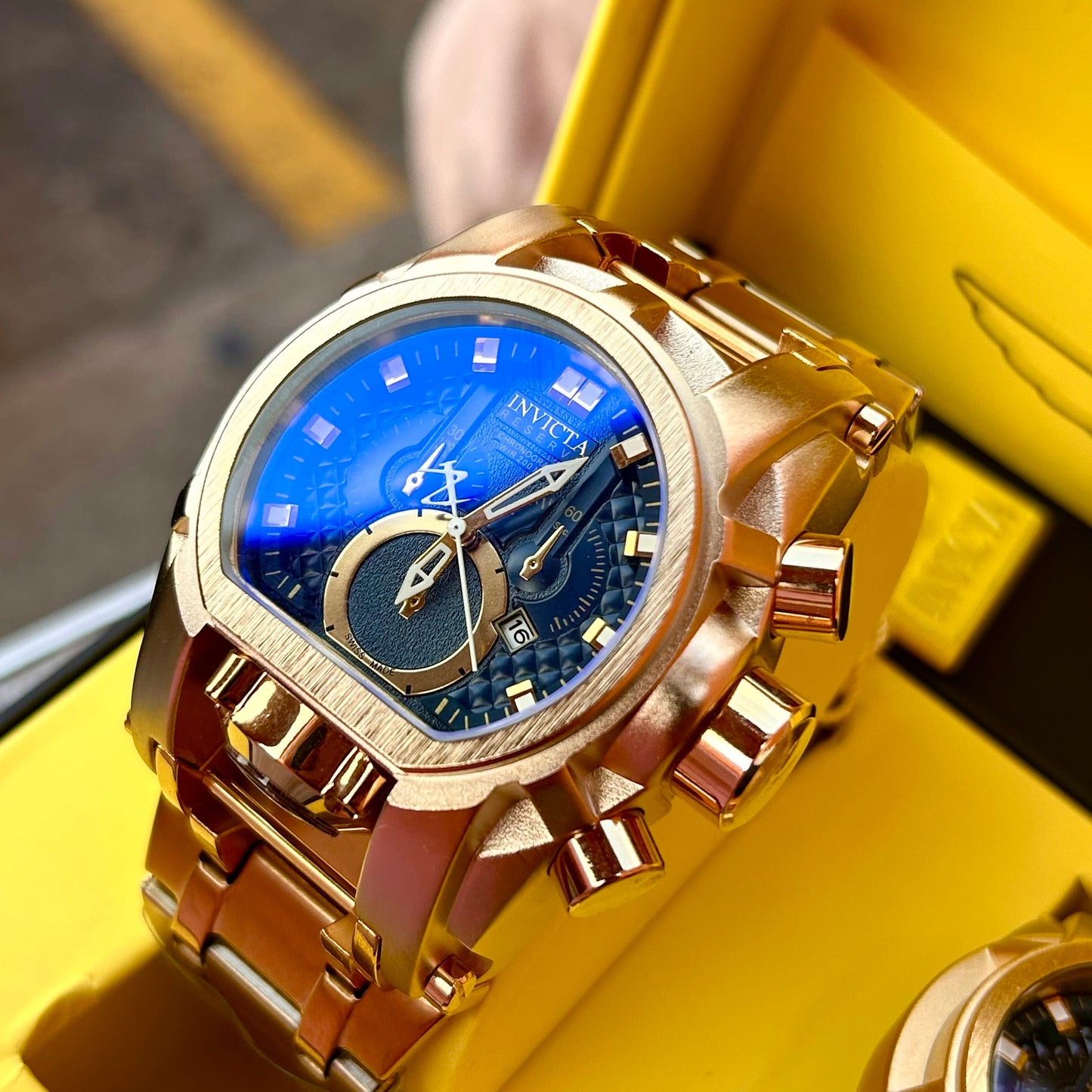INVICTA BOLT ACERO PARA DAMA FONDO AZUL REF-DA