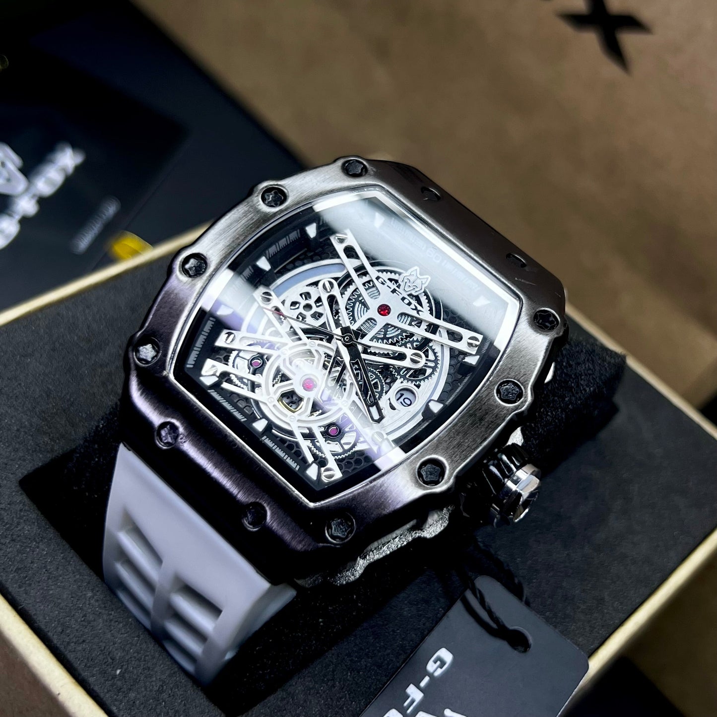 G FOX ORIGINAL x RICHARD MILLER SUMERGIBLE PARA HOMBRE REF-5095-B