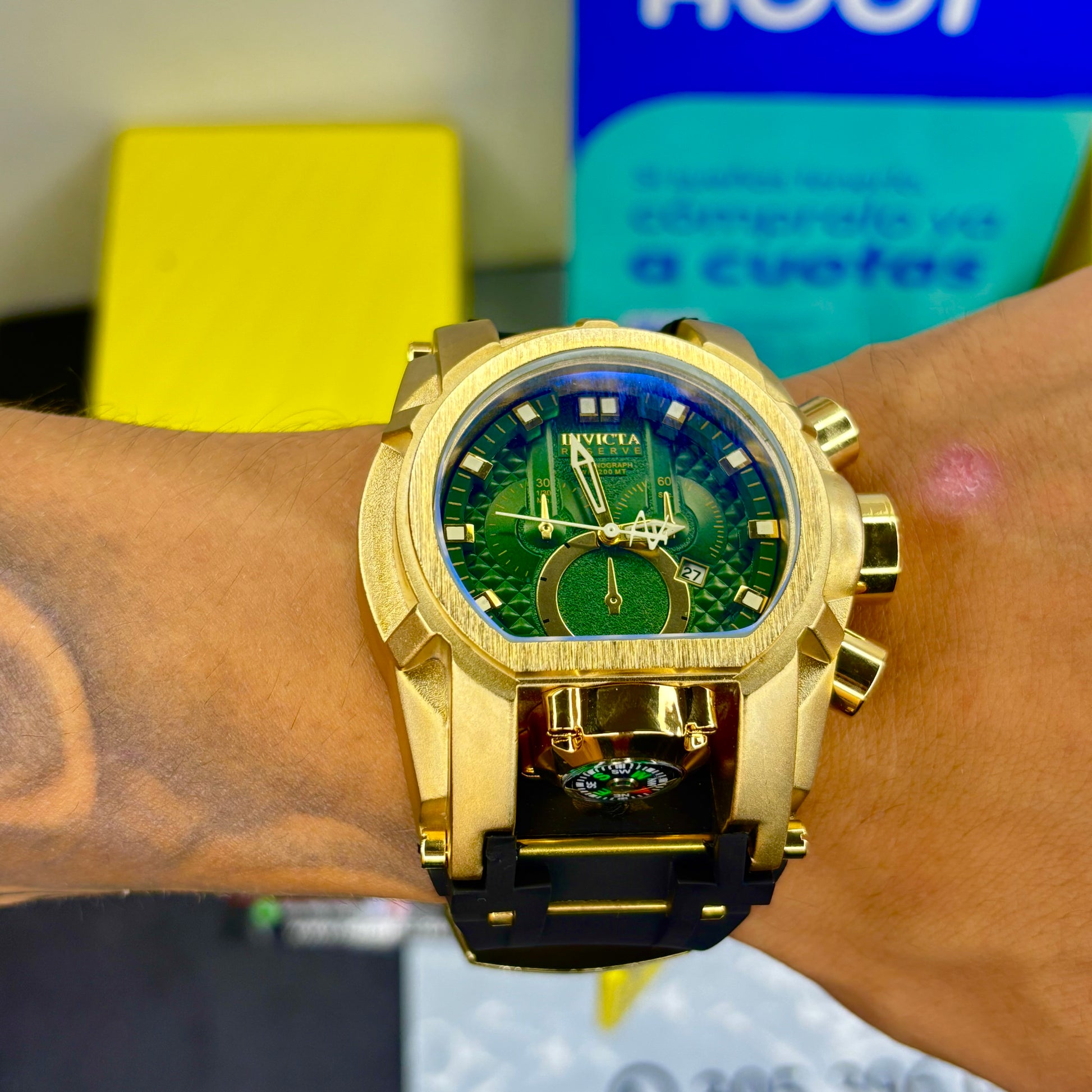 Invicta Zeus Reloj Invicta Con Brujula Invicta Bolt Zeus Dorado