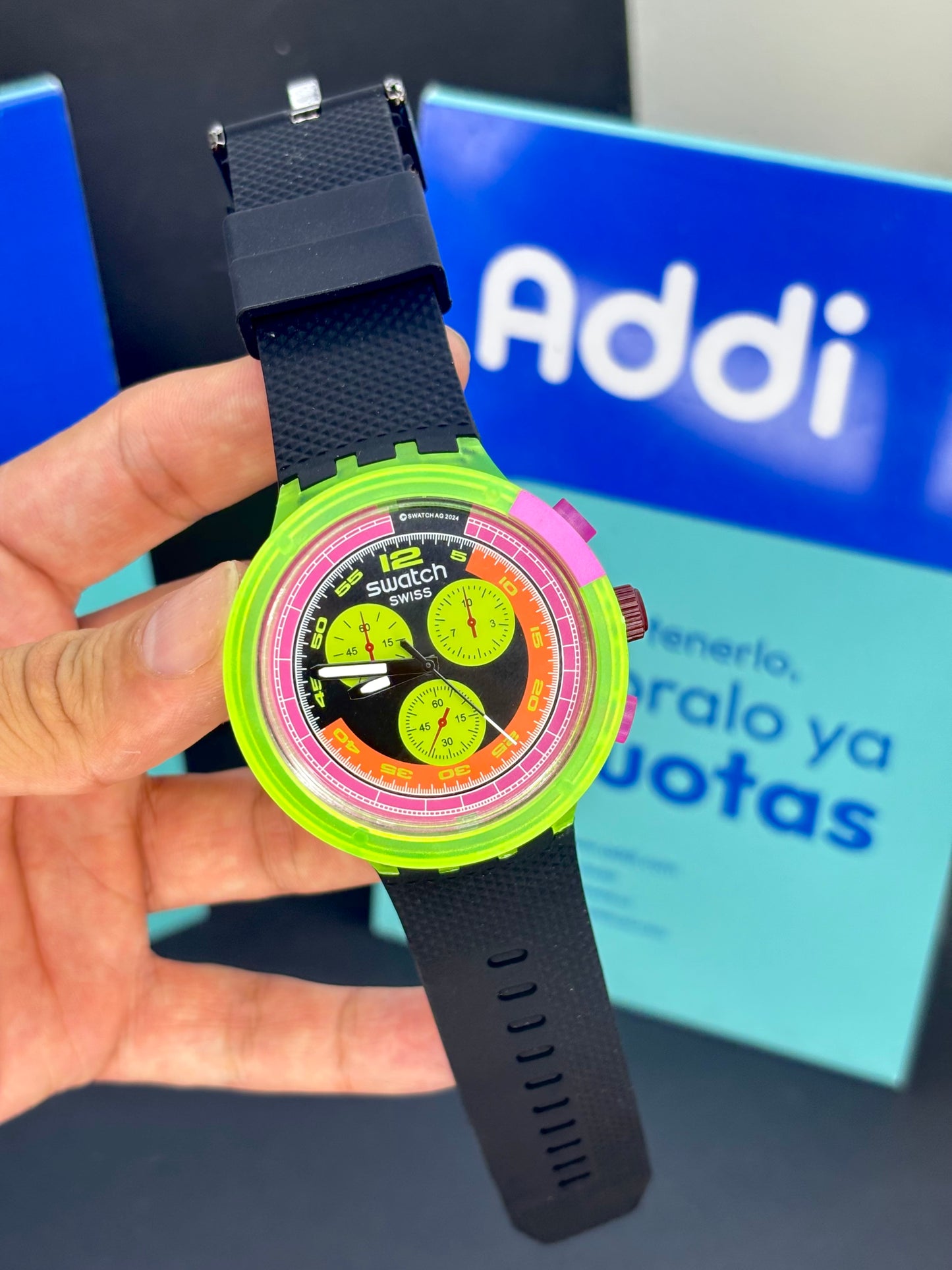 SWATCH NEON PARTY UNISEX  REF-NVR
