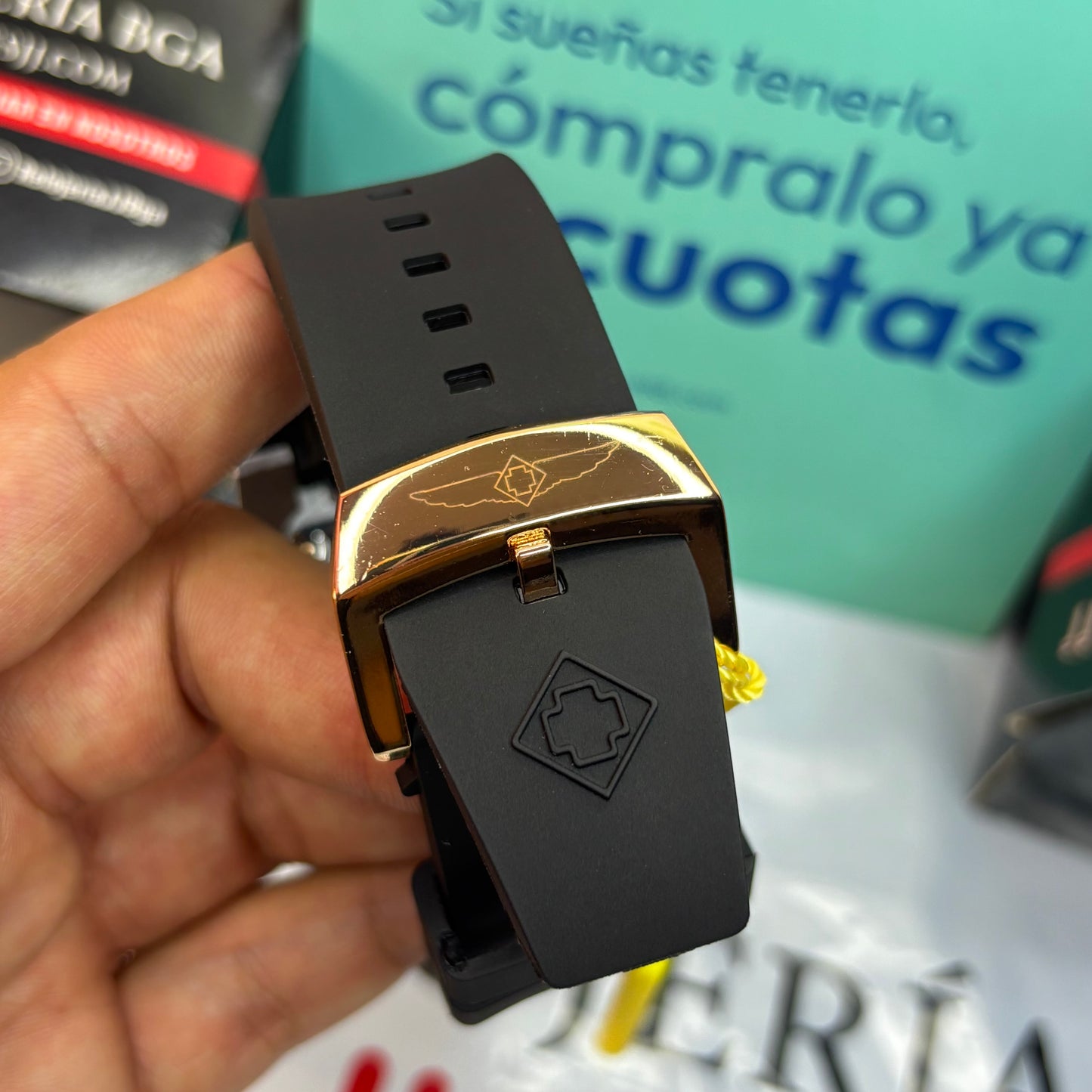 INVICTA BOLT ZEUS GOMA PARA HOMBRE REF-NO