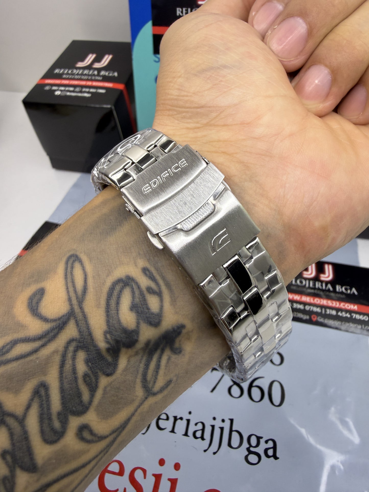 CASIO EDIFICE 558 PARA HOMBRE REF-PBN