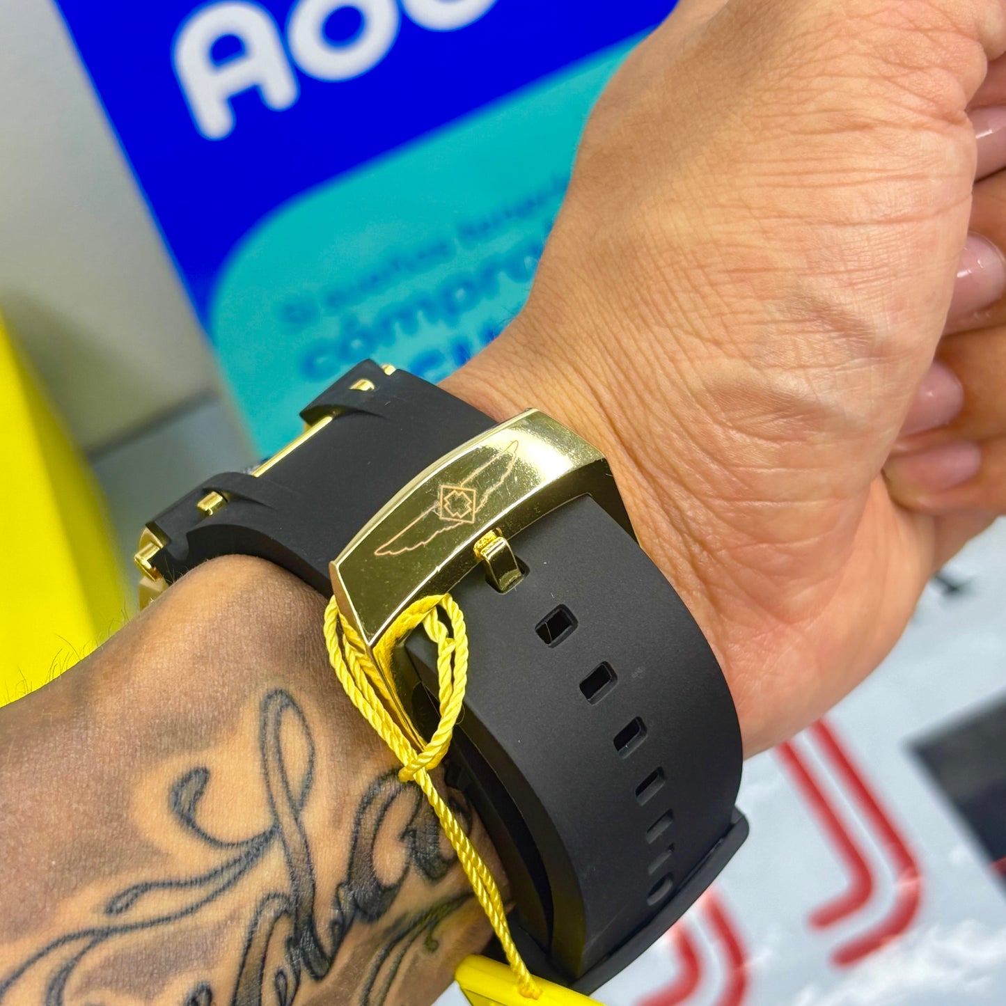 INVICTA BOLT ZEUS GOMA PARA HOMBRE REF-NN