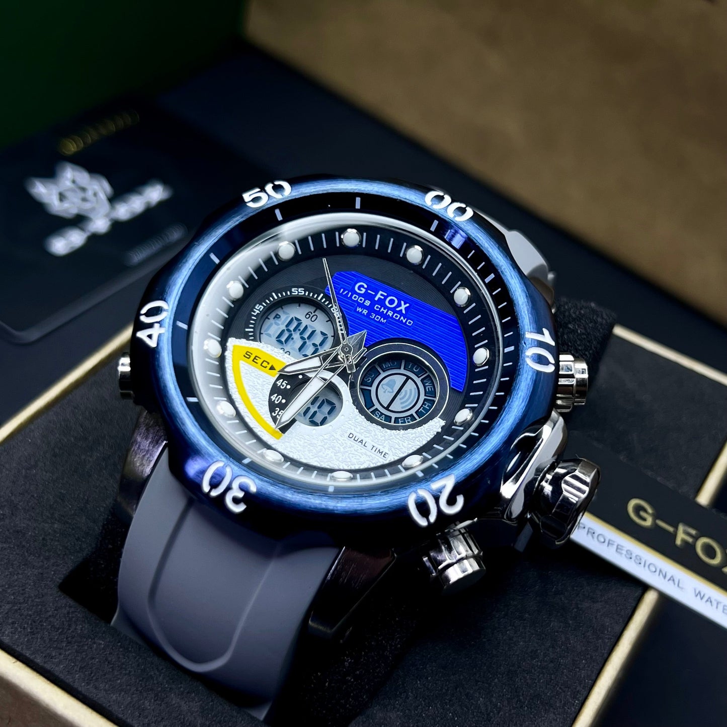 G FOX ORIGINAL DOBLE HORA POR INVICTA SUMERGIBLE PARA HOMBRE REF-1976G2-G