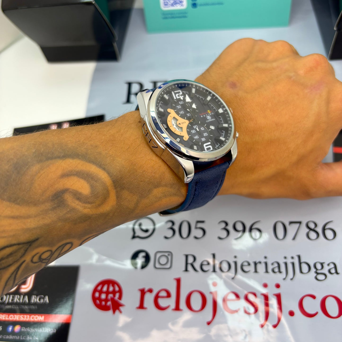 TAG HEUER CR7  FUNCIONAL EN CUERO PARA HOMBRE REF-AZ