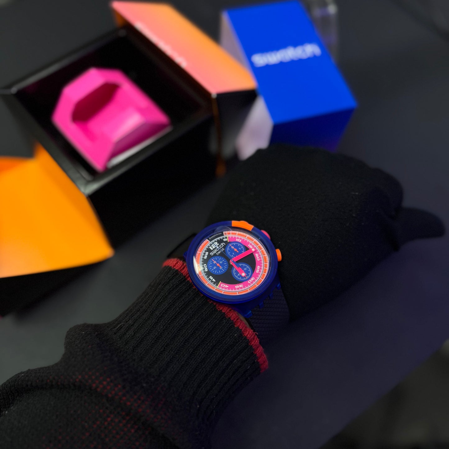 SWATCH ORIGINAL LUXURY BIG BOLD NEON PARA HOMBRE REF SB06N102