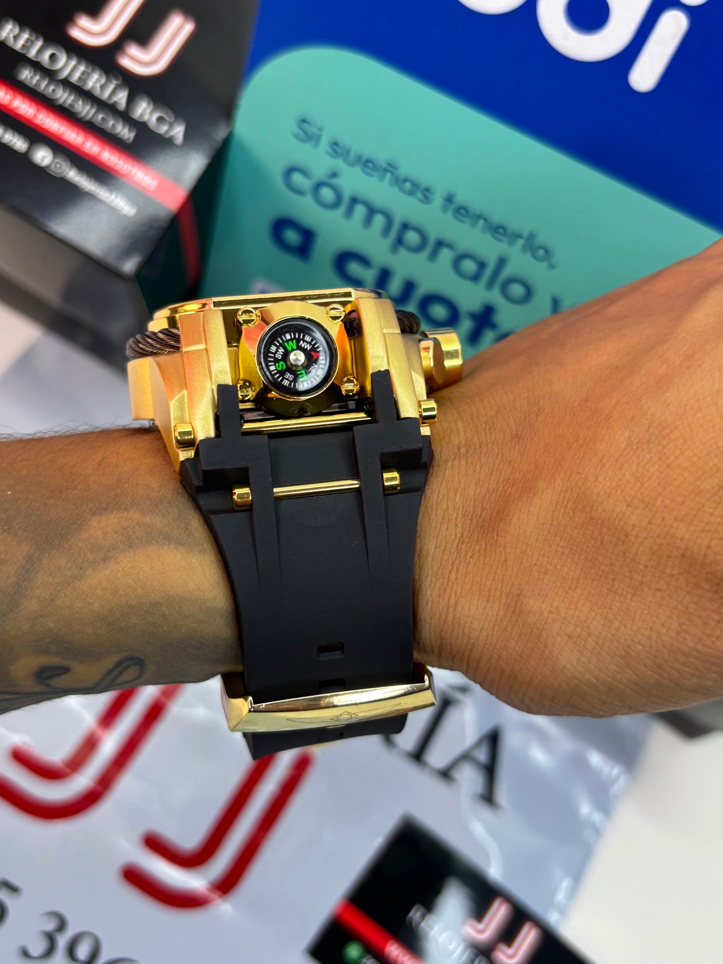 INVICTA BOLT ZEUS GOMA PARA HOMBRE REF-NDN