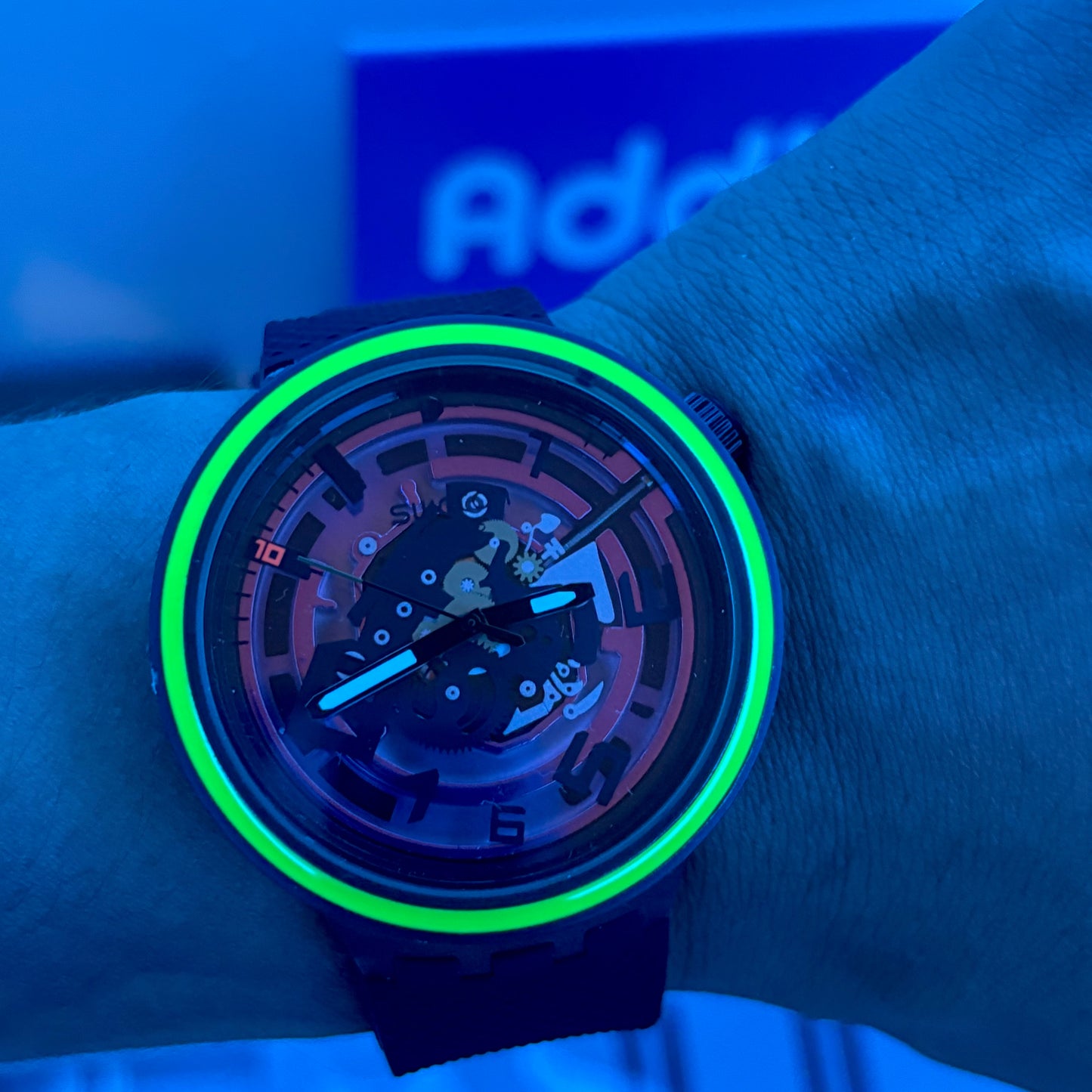 SWATCH PLANET PURPLE PARA HOMBRE REF-NVR