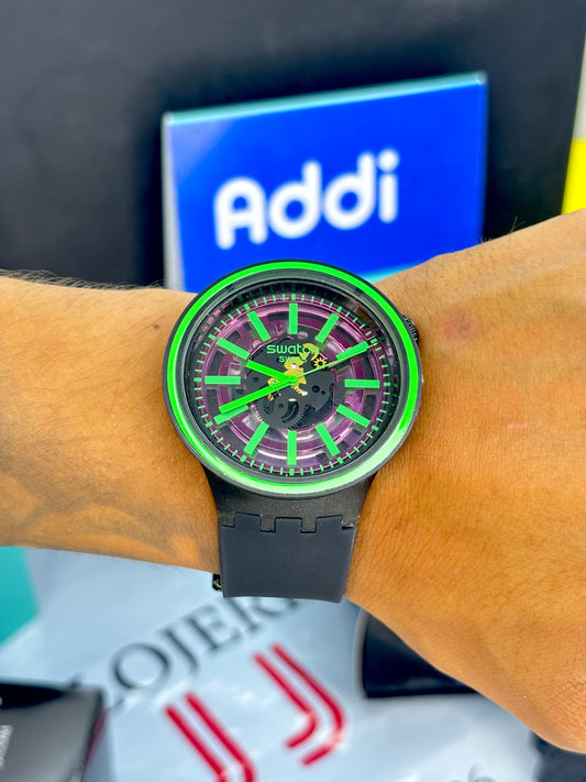 SWATCH SB0 NEON  NEGRO PARA HOMBRE REF-NV