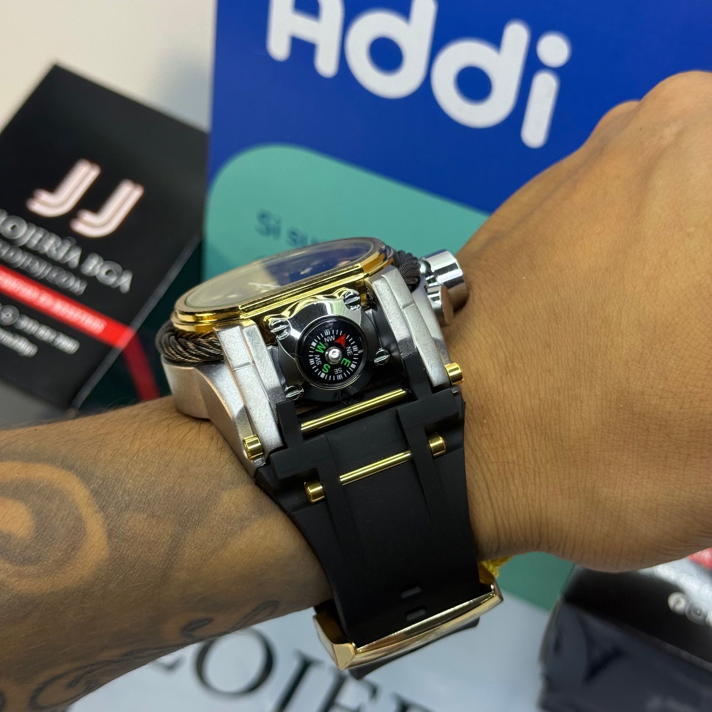 INVICTA BOLT ZEUS GOMA PARA HOMBRE REF-NPN