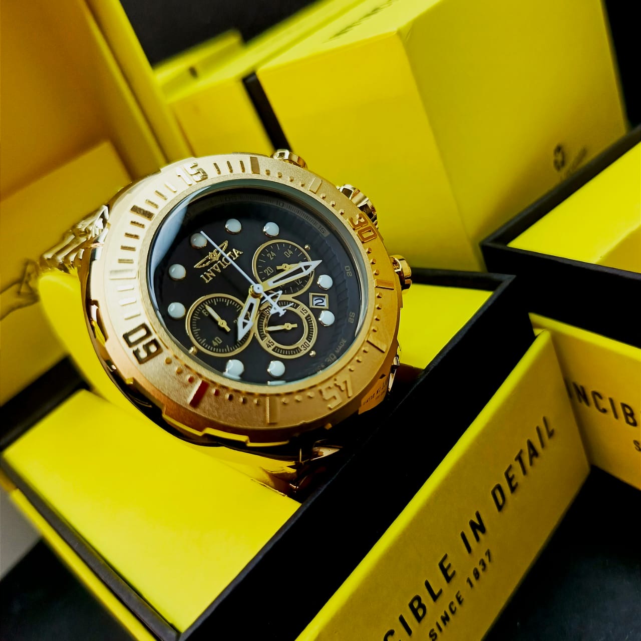 INVICTA ACERO  THUNDER BOLT FUNCIONAL PARA HOMBRE REF-DN