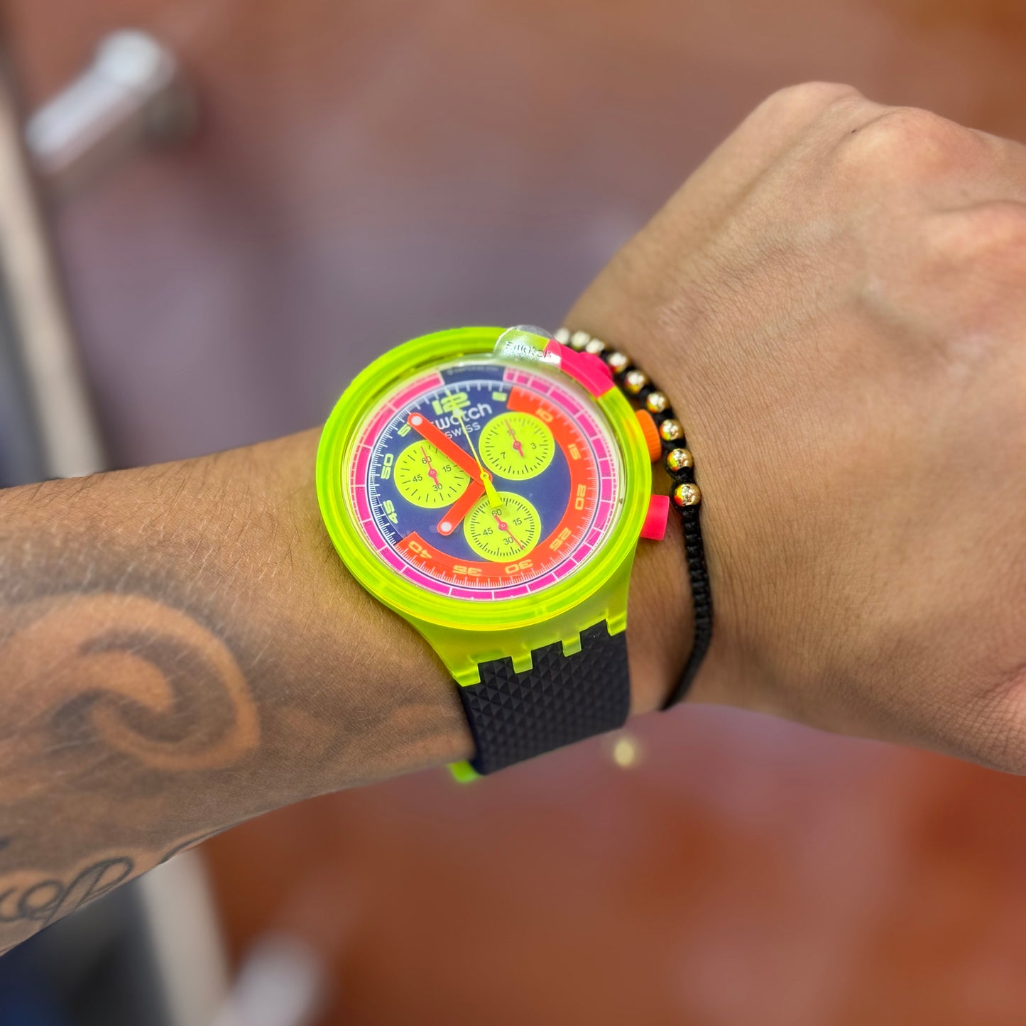 SWATCH ORIGINAL NEON ALTA GAMA UNISEX REF SB06J100