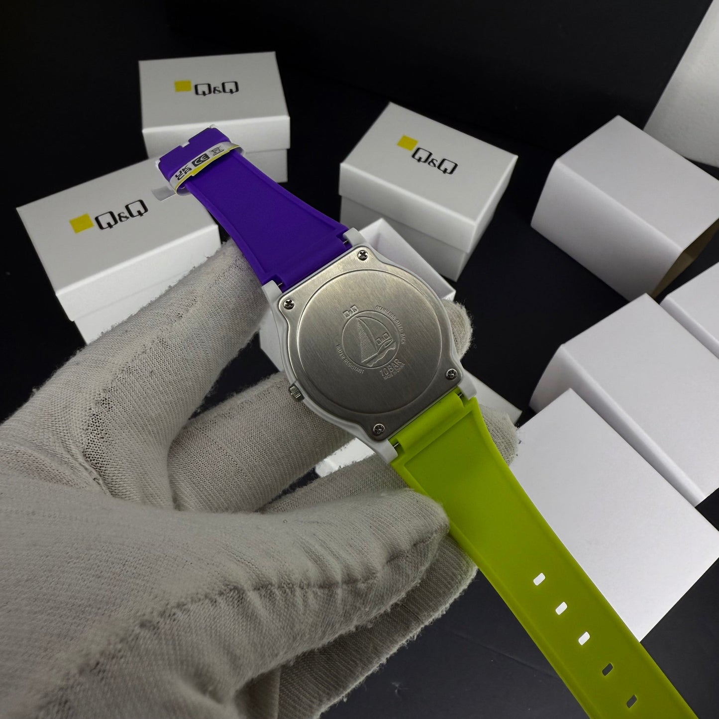 QyQ SUMERGIBLE TIPO SWATCH UNISEX ORIGINAL REF-V41A-506VY