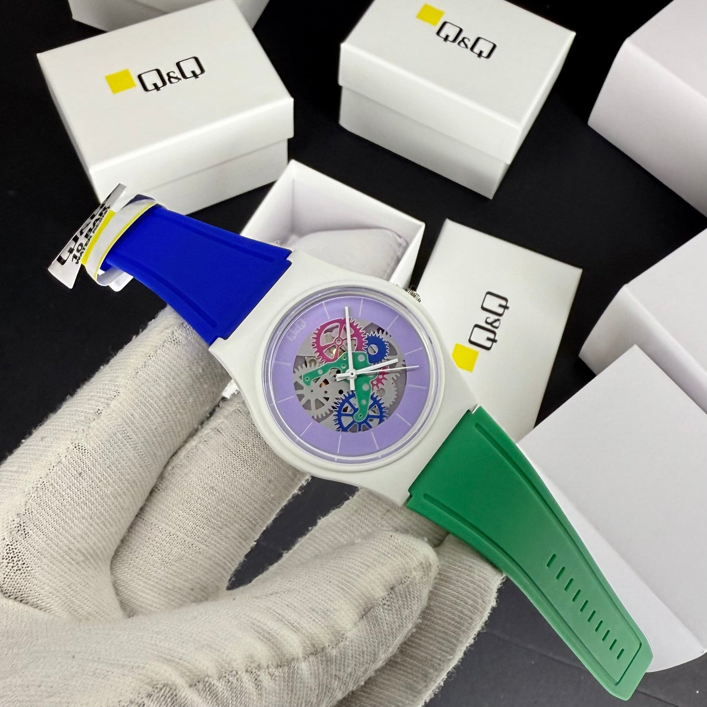 QyQ SUMERGIBLE  TIPO SWATCH UNISEX ORIGINAL REF-V41A-508VY