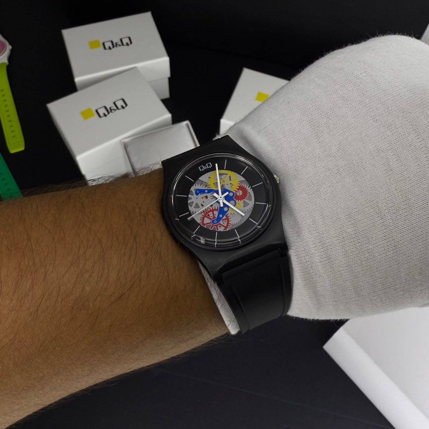 QyQ SUMERGIBLE  TIPO SWATCH UNISEX ORIGINAL REF-V41A-500VY