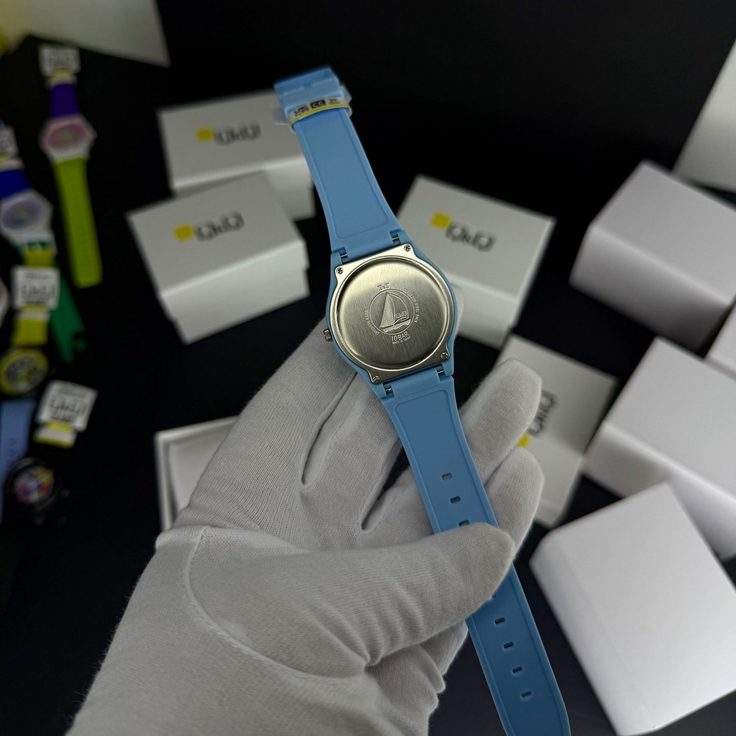 QyQ SUMERGIBLE  TIPO SWATCH UNISEX ORIGINAL REF-V39A-503VY