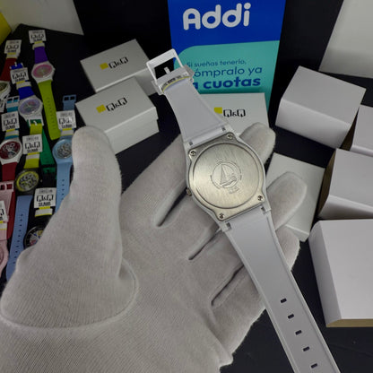 QyQ SUMERGIBLE TIPO SWATCH UNISEX ORIGINAL REF-V41A-505VY