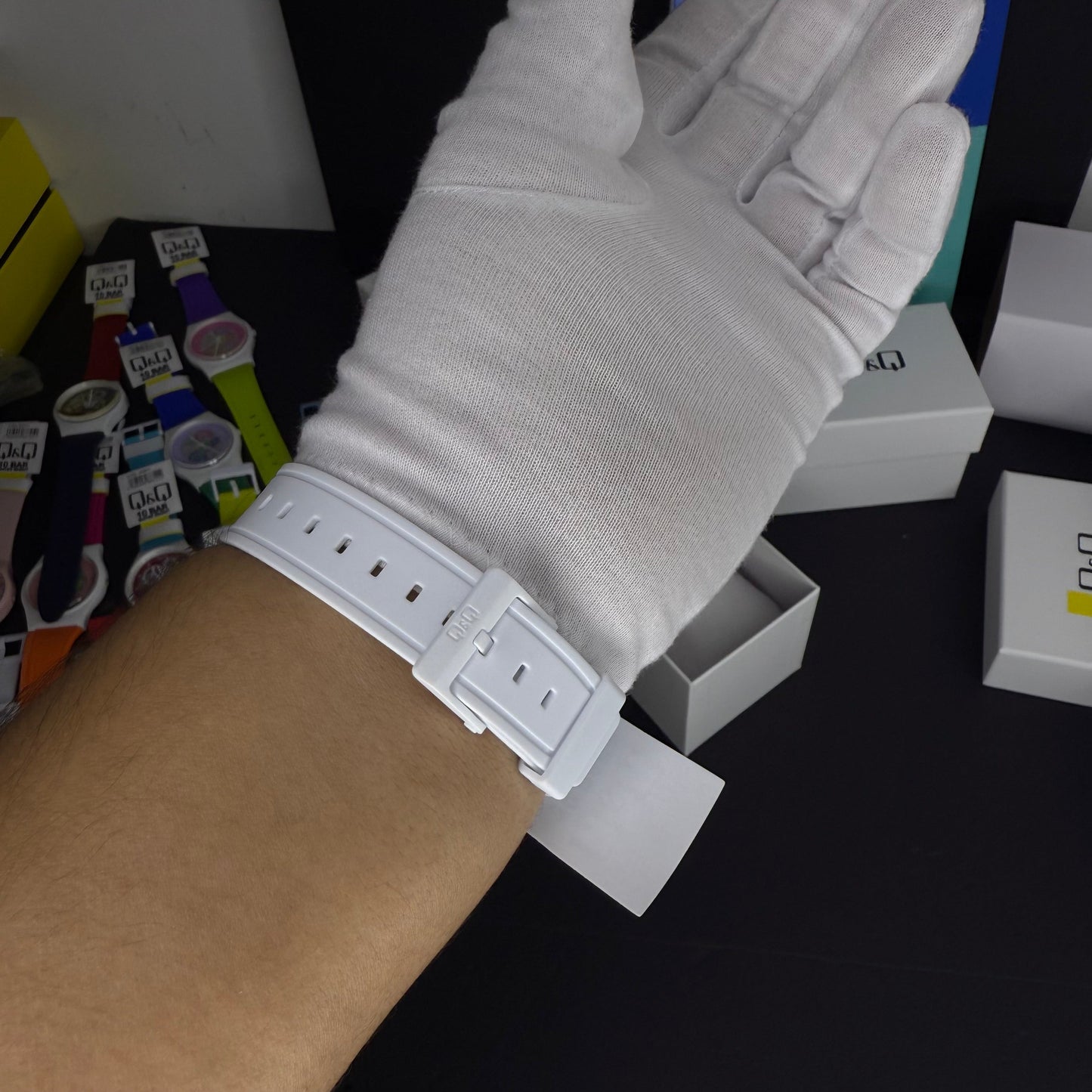 QyQ SUMERGIBLE TIPO SWATCH UNISEX ORIGINAL REF-V41A-505VY