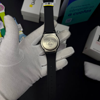 QyQ SUMERGIBLE TIPO SWATCH UNISEX  ORIGINAL REF-V39A-500VY