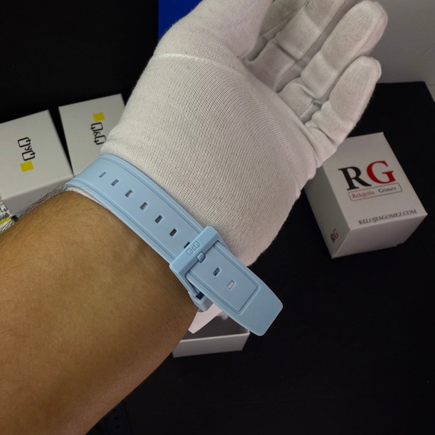 QyQ SUMERGIBLE TIPO SWATCH UNISEX ORIGINAL REF-V41A-503VY