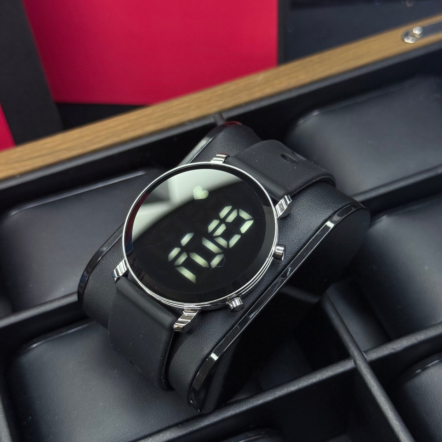 RELOJ DIGITAL ESTILO CUBANO PARA DAMA REF-NPN