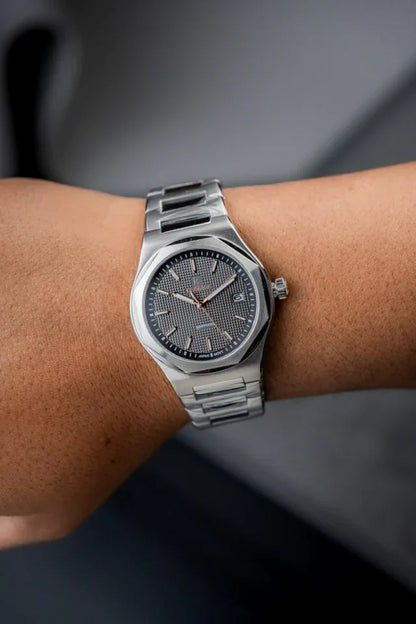 Reloj Kosmo 609-7 – Acero 316L Plateado, Esfera Gris con Detalles Rose Gold, Cristal Zafiro