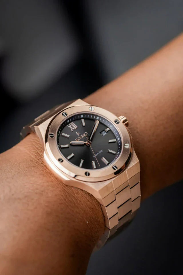 RELOJ KOSMO 501-7 – Acero 316L, Cristal de Zafiro, Esfera Negra , 5ATM