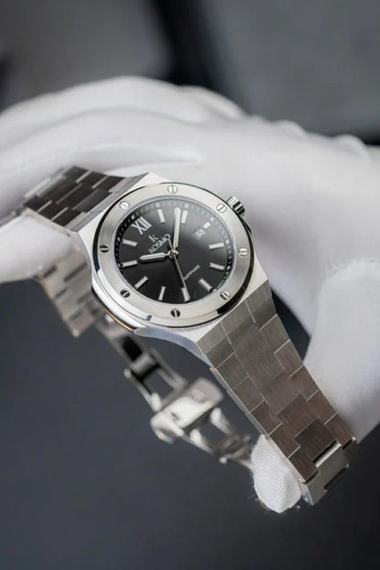 RELOJ KOSMO 501-7 – Acero 316L, Cristal de Zafiro, Esfera Negra , 5ATM