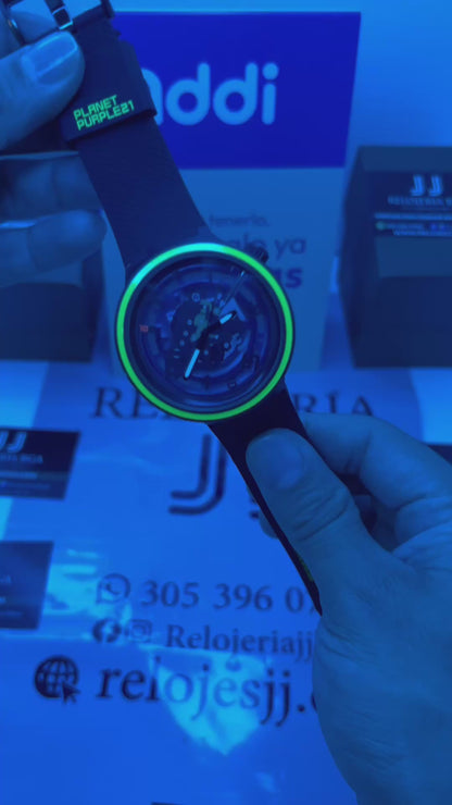 SWATCH PLANET PURPLE PARA HOMBRE REF-NVR